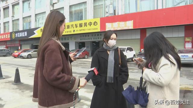 手机遗失出租车被陌生男子捡走 监控锁定归还却遭刷机